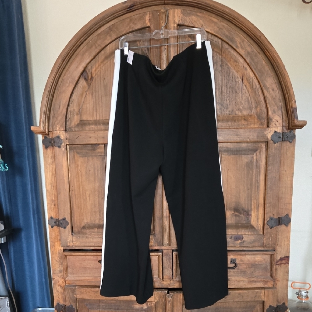 Lane Bryant Black and White Wide Leg Pants - Picture 4 of 5